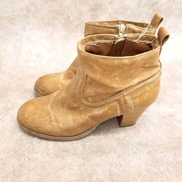 Pink & Pepper Womens Size 8 Brown Side Zip 2" Heels Ankle Boots Booties - Picture 6 of 11